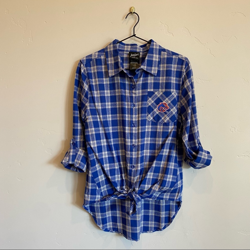 BOISE STATE BRONCOS Long Tie Front Plaid Flannel NWOT